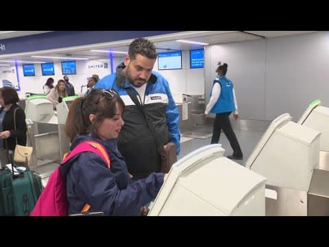 FAA says the U.S. is headed into a record-breaking summer for air travel