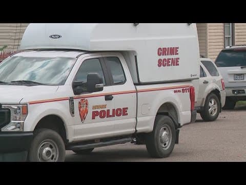 Newark police: 17-year-old shoots woman while confronting another teen about gaming console, shoes