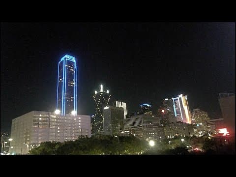 Dallas Skyline beaming blue for Officer Darron Burks
