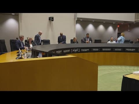 Search for a new Dallas city manager hits a snag