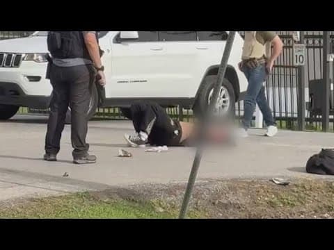 FBI agent shoots woman with machete in Houston