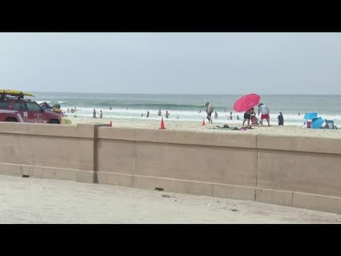 San Diego crowds celebrate Labor Day at local beaches