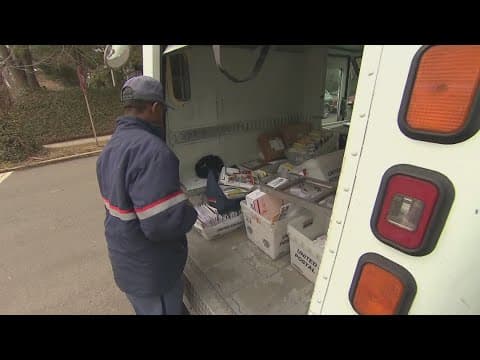 Postal service truck carjacked while employee was delivering mail in DC