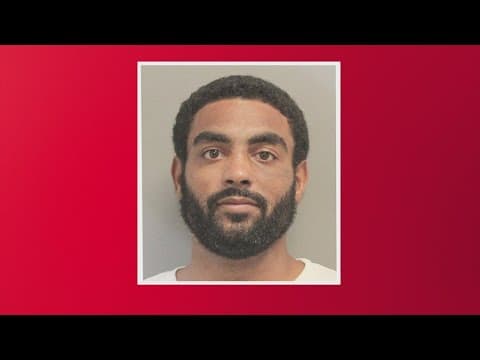 Man escapes custody during Harris County courthouse brawl