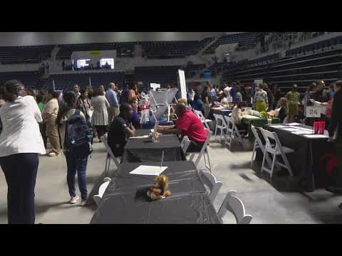 Houston ISD pushes to fill the last of its open teaching position before start of school year