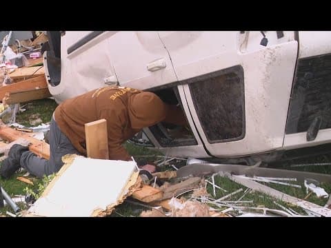 Taco Bell employees take shelter inside cooler as severe storms destroys restaurant in Winchester