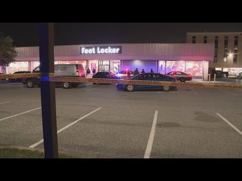 Man shot, killed inside Foot Locker store in Prince George's Co.