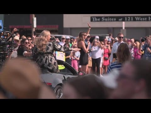 Ahead of the American Idol finale, a contestant comes home