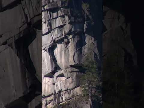 Snohomish Co. volunteer firefighter dies in rock climbing accident