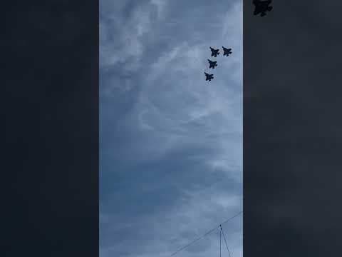 Matt Stell performs national anthem at Denver Broncos game