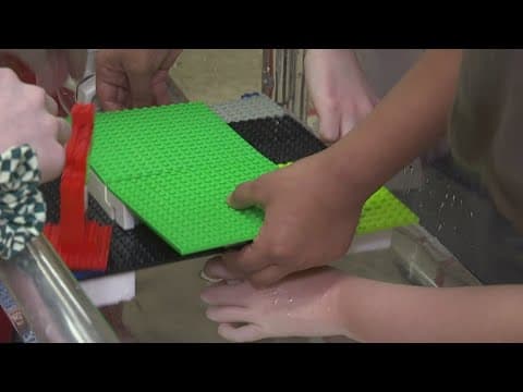 IPS students show off STEM projects at Innovation Fair