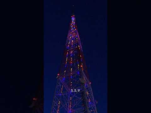 KING 5 lights up broadcast tower kicking off holiday season #king5 #seattle