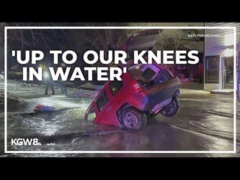 SUV falls into massive sinkhole in Vancouver