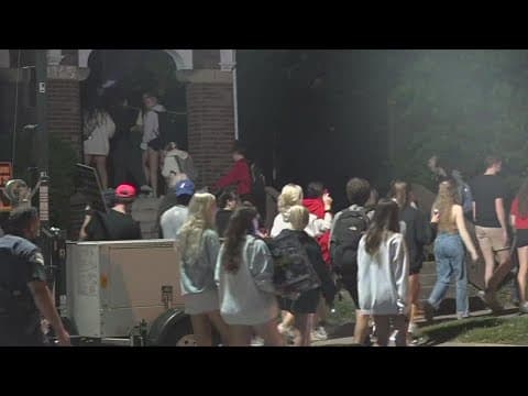 Students say they don't feel safe after 2 safety alerts issued over weekend