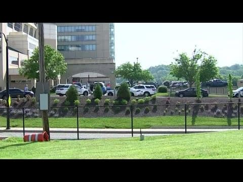 Inmate fatally shoots guard, kills self at Dayton hospital