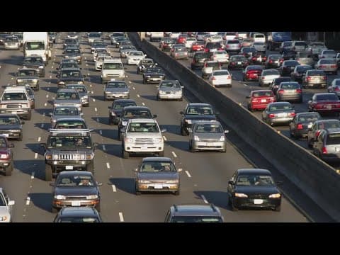 AAA says Thanksgiving air travel to be highest since 2005