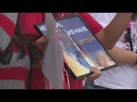 UH fans send Houston Coogs off to take on Purdue in Sweet 16