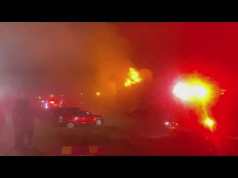 Apartment fire displaces 12+ in North Texas: latest updates