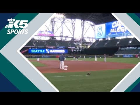 Mariners host fans for first scrimmage game
