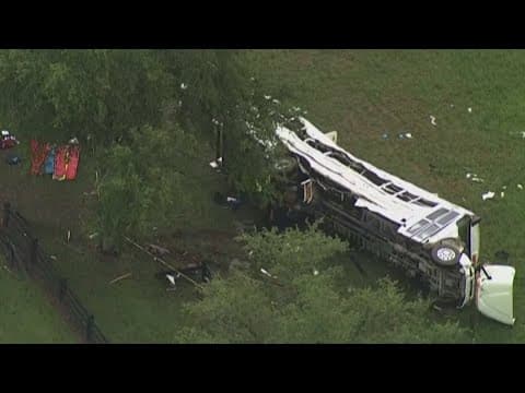 8 dead, at least 40 injured as farmworkers' bus overturns in central Florida