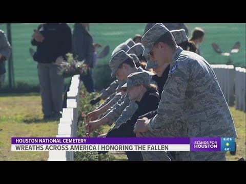 Thousands of Houstonians honor fallen servicemembers for National Wreaths Across America Day