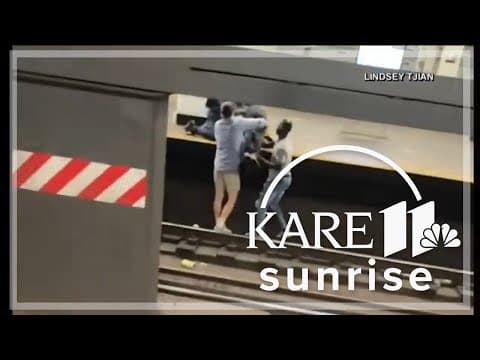 Tourist rescues man from NYC subway tracks