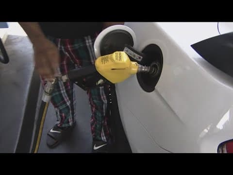 California's gas prices may increase as bill to void new carbon fuel stalls