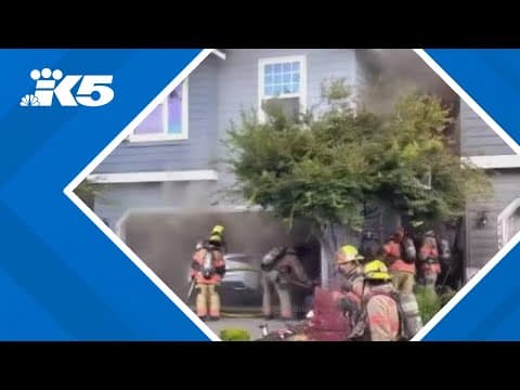 Small plane crashes into townhomes in Oregon