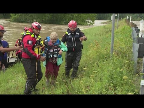 Emergency crews rescue people stranded along San Jacinto river