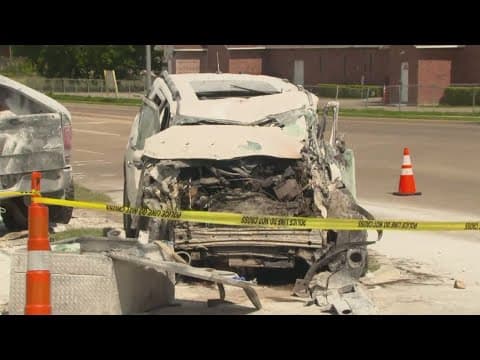 Two-car crash in Forth Worth sends seven to people to the hospital