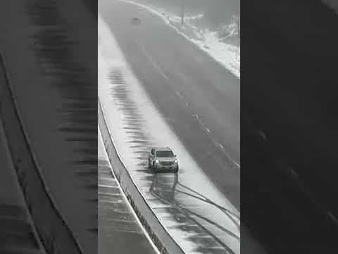 WATCH: Drivers spin out, crash on Minnesota roads after spring snowstorm
