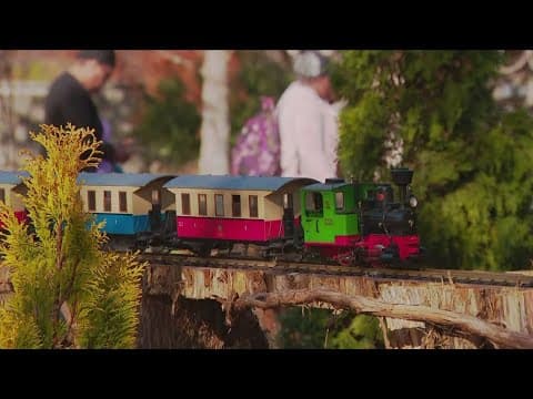 'Season's Greenings' at the US Botanic Garden: A holiday wonderland