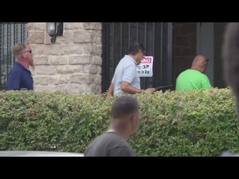 State inspectors visit Houston apartment complex with rats running rampant, and on-site manager is f