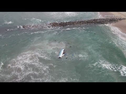 Drone pilot captures moment suspected smuggling boat overturns off Ocean Beach