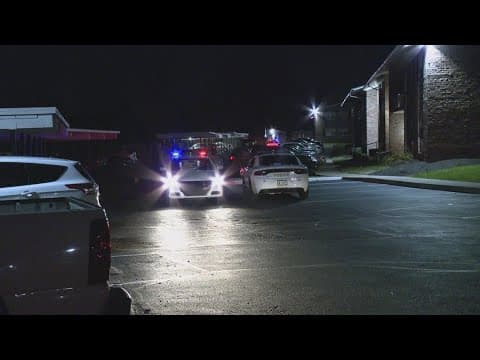 Teen hurt in northeast side shooting