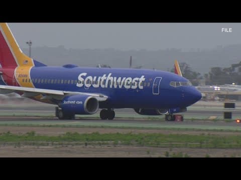 Feds probe near collision of airliner, executive jet in San Diego