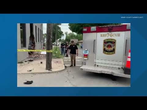 Car crashes into Henry County building sending driver to hospital