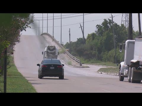 NE Houston resident says concrete plant is leaving dangerous mess on busy road