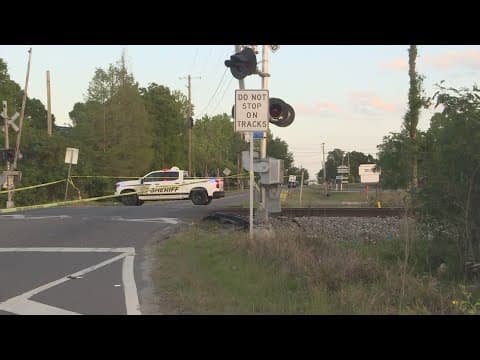 1 person killed in train vs. vehicle crash in Tampa