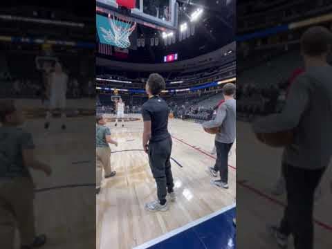 Aaron Gordon warms up with nephews’ help