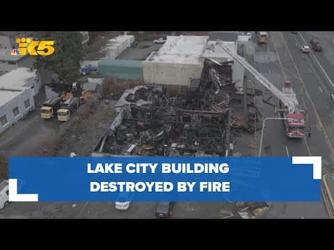 Fire destroys vacant Lake City building