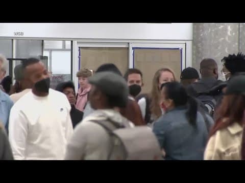 Thanksgiving holiday travel expected to break records