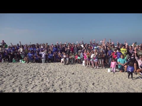 San Diegans hit the beaches for a major cleanup day