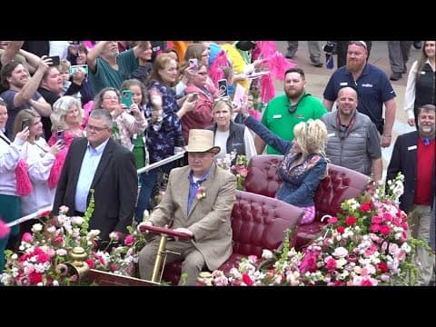 Dolly is on parade to celebrate 40 seasons of Dollywood!