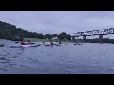 Enjoy a sunset paddle at Ijams Nature Center