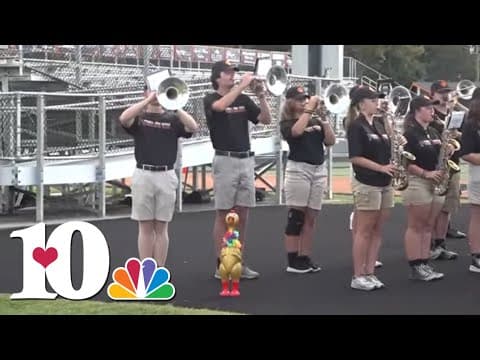 10Tailgates: Powell band plays ahead of matchup