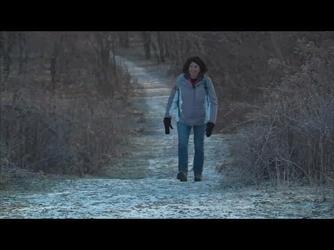 Walking outside as temperatures drop | Walking the Walk