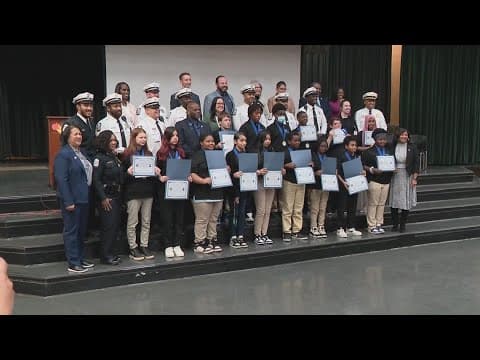 Teens graduate from program designed to bring students, Columbus officers together