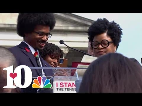 Rep. Justin Pearson sworn in after Shelby Co. votes to reinstate him