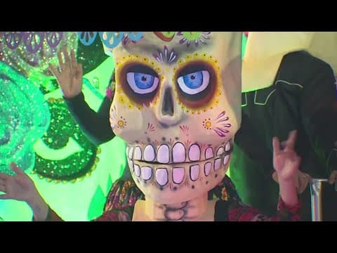 Hundreds celebrate Dia de los Muertos at festival and parade in Houston